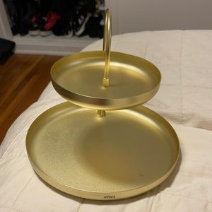 Umbra jewelry holder